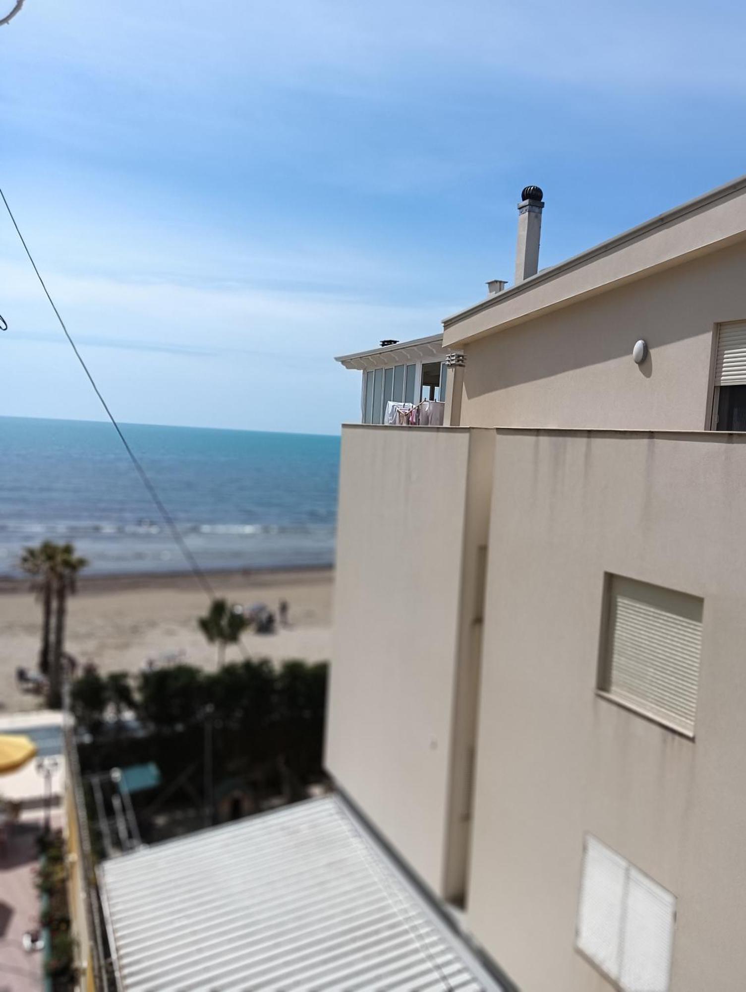 Seaside Deluxe Apartment Durrës Exterior foto